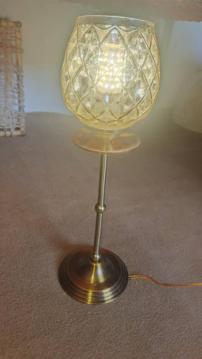 VEDAS Imperial Glass Table Lamp | Gold