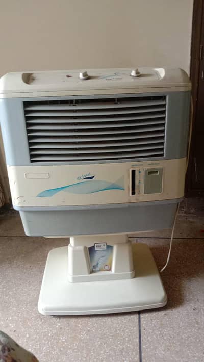 urgnet sale Good condition air room cooler just 1 year use