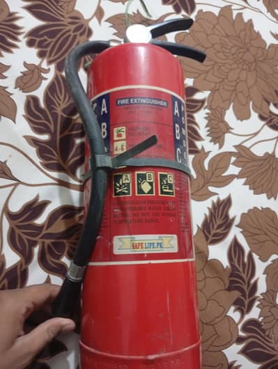 Fire extinguisher