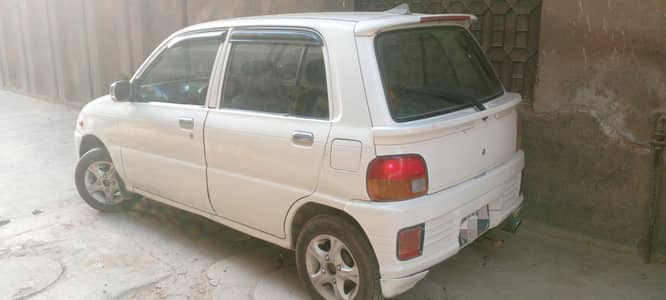 Daihatsu Cuore 2004