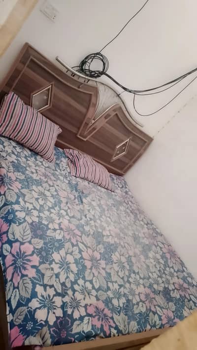 bed new condition in used only 1year
