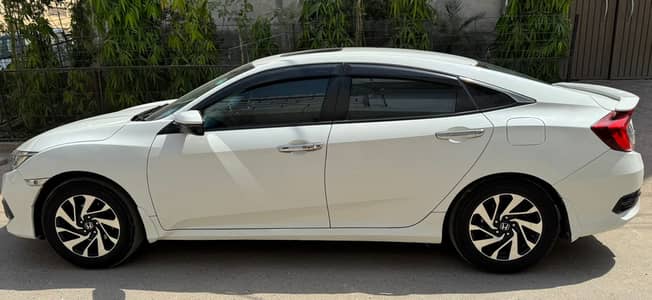 Honda Civic Oriel 2016