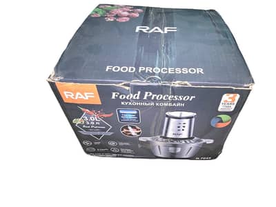 Food processor with free vegetable cutter