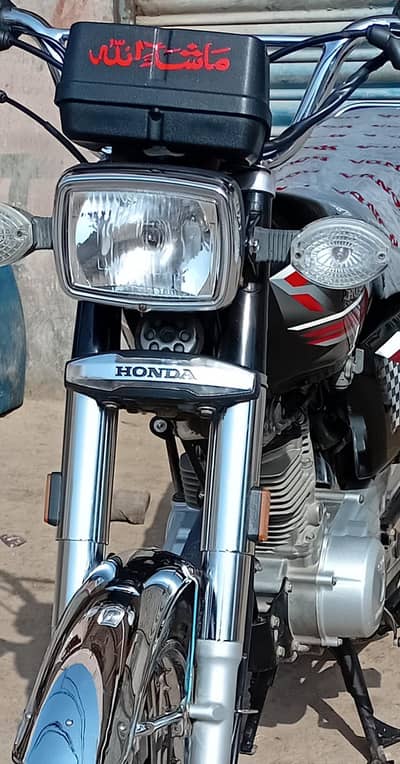 Honda CG-125cc. . . {2024} Karachi Number. . . . . 0303/0255582
