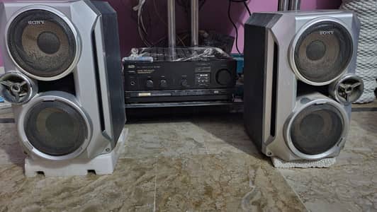 Amplifier + Sony Speaker