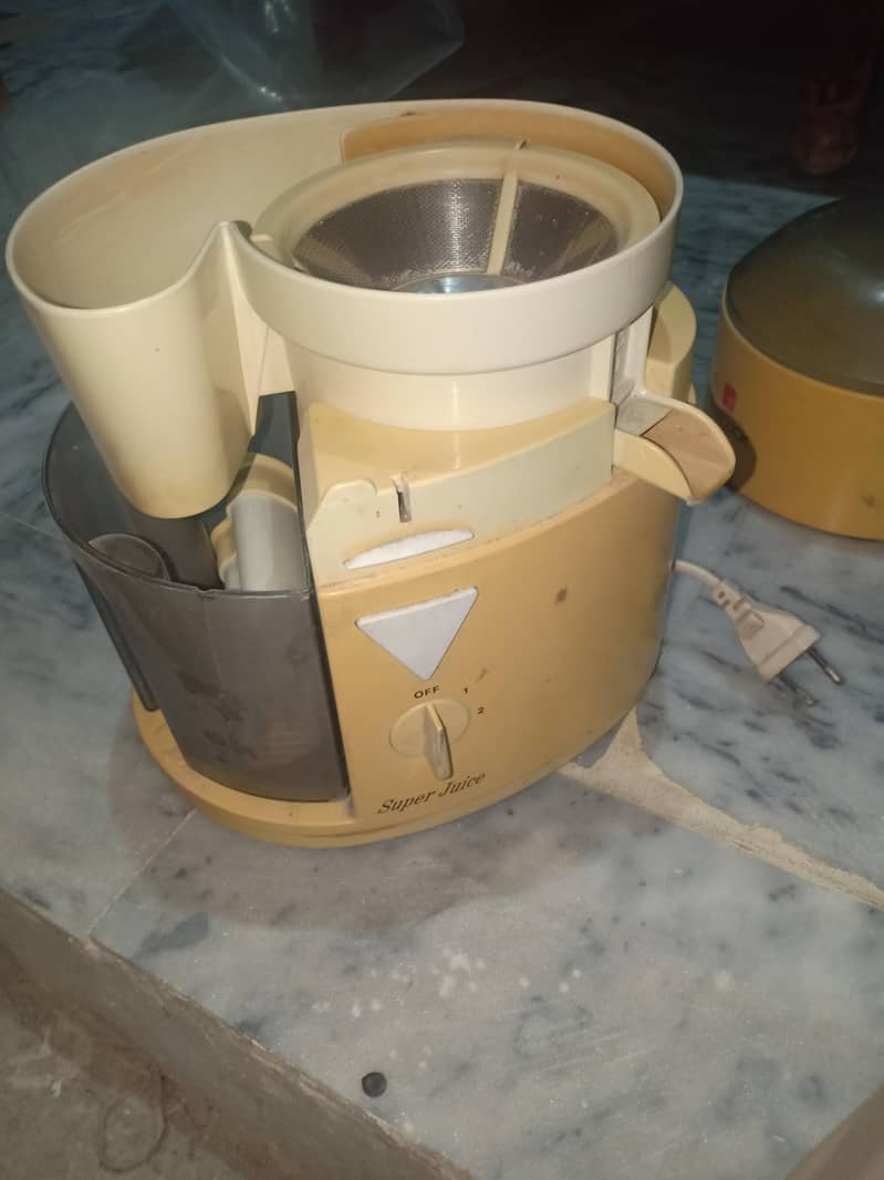 پنکھا، جوسر مشین ٹیلی ویژن برائے فروخت 4