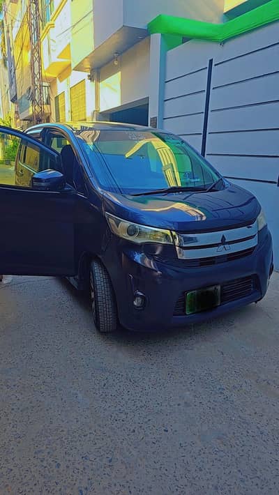 Mitsubishi Ek Wagon 2013