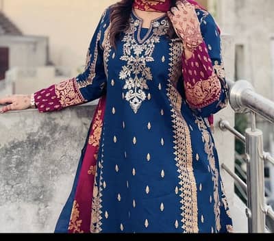 Lawn embroidered 3 piece suite