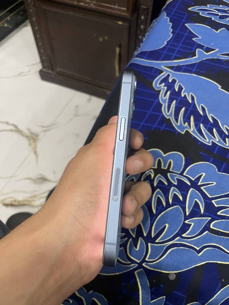 Apple iPhone 14 1