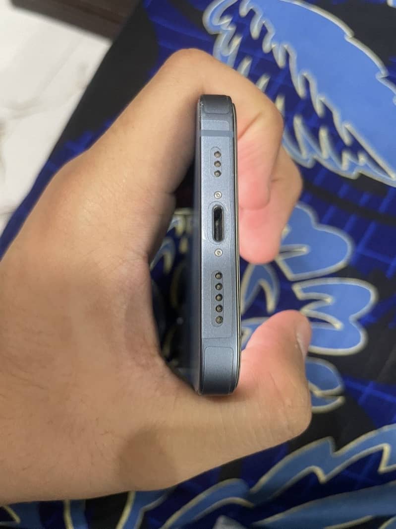 Apple iPhone 14 2