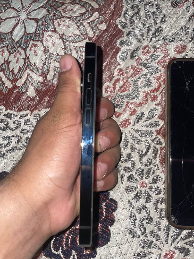 iphone 14 pro 3