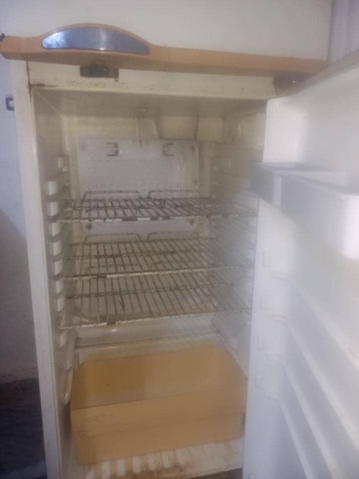 fridge 0