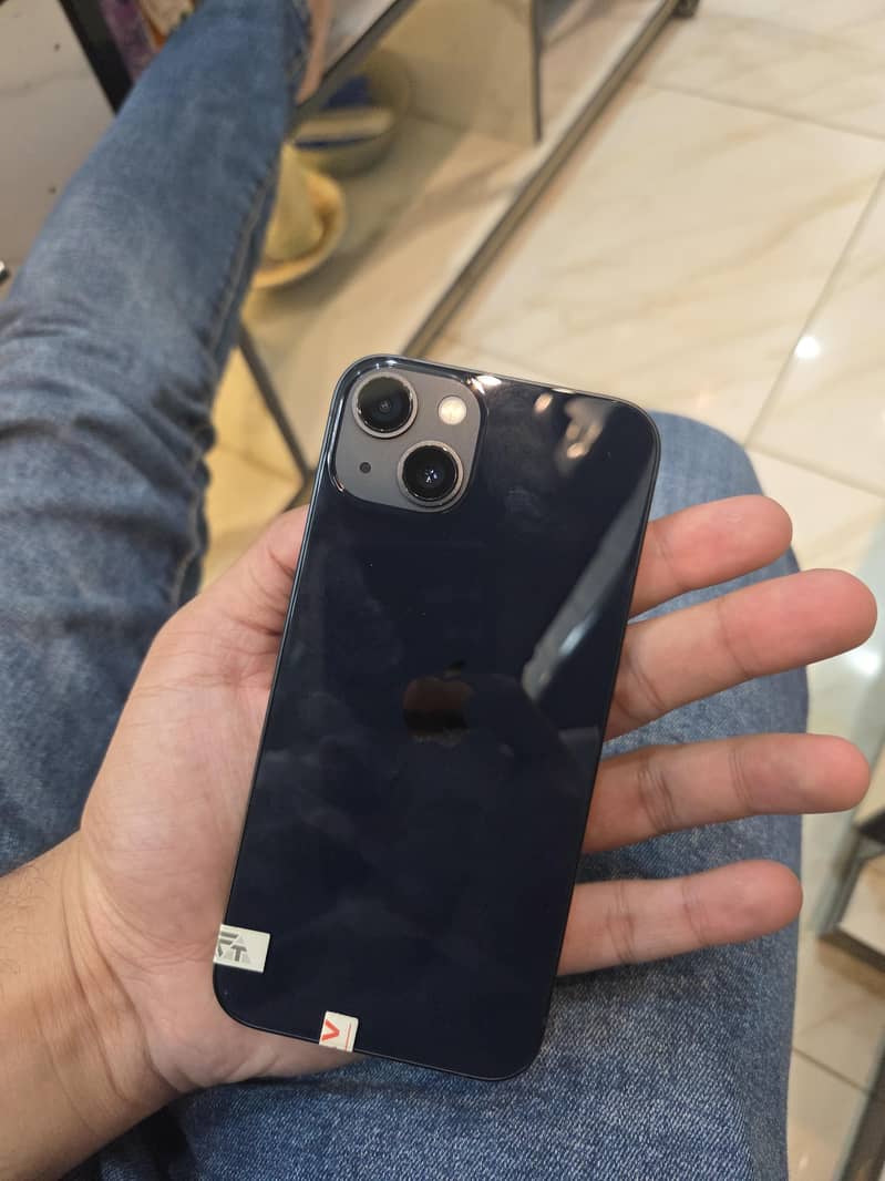 Apple iPhone 13 3