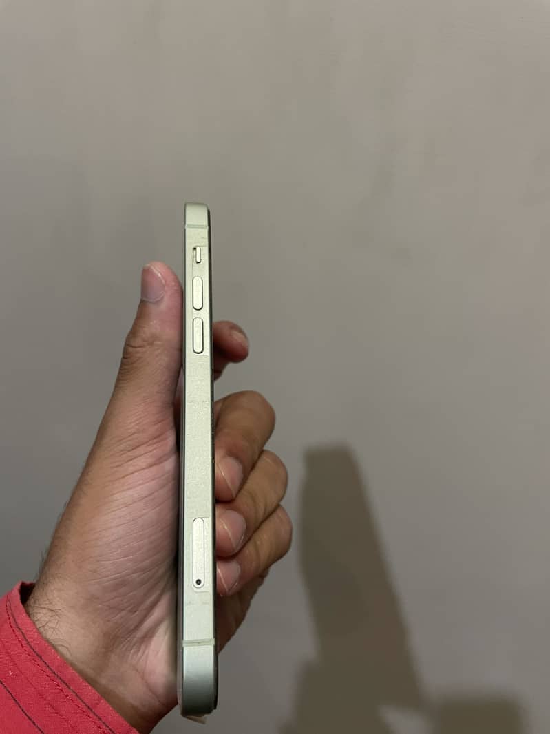 Apple iPhone 12 2