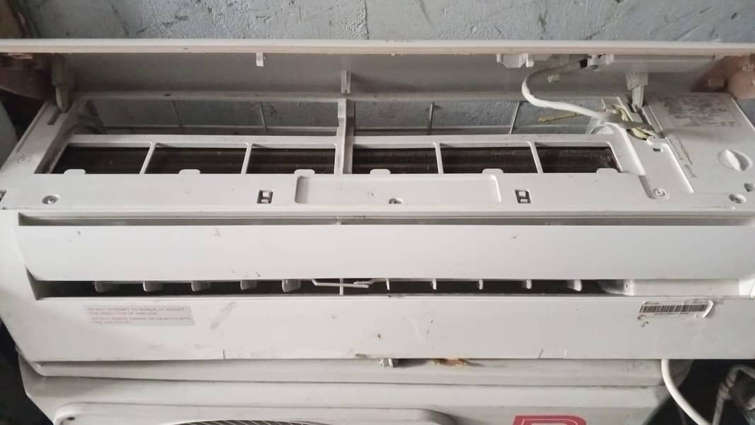 Dawlance Split AC 1 Ton 1