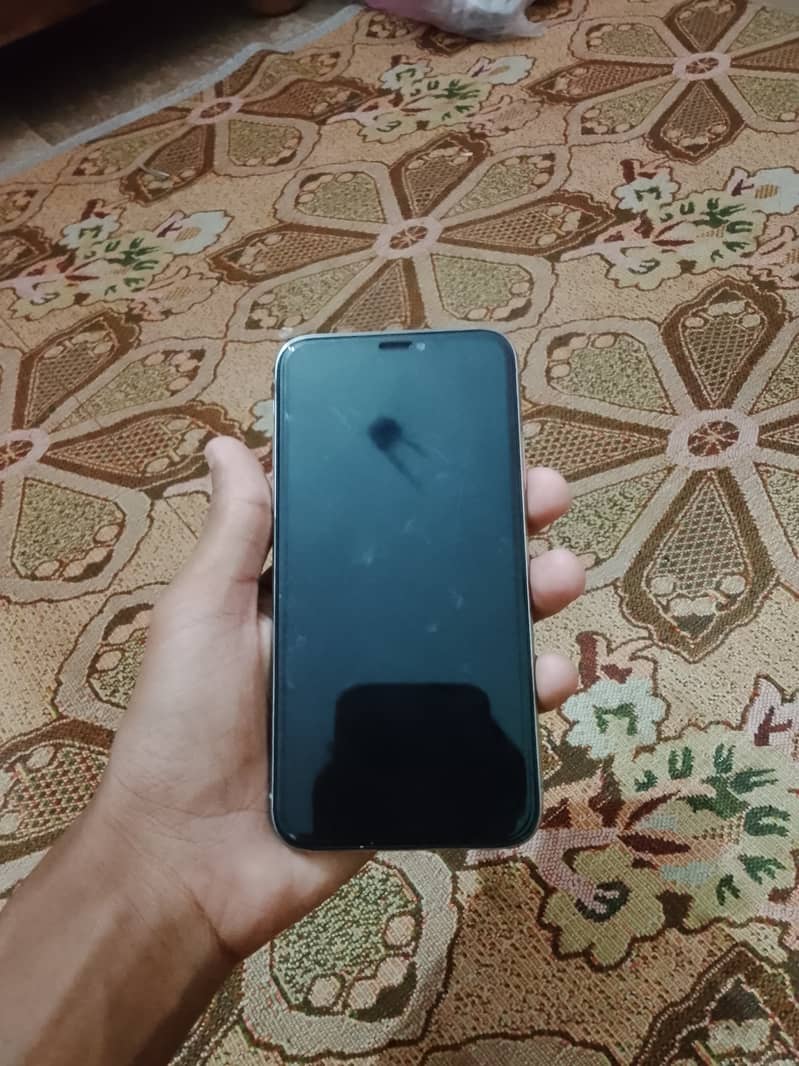 Apple iPhone X 5