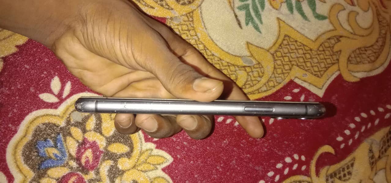 Apple iPhone 11 6