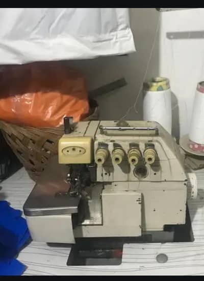 piko and overlock machine