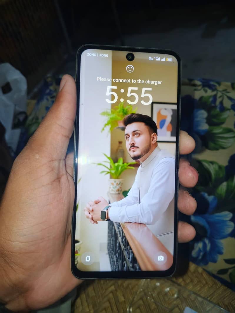 Realme C75 4