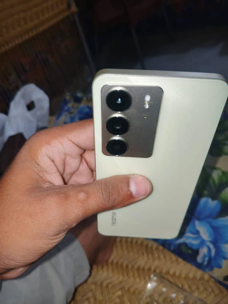 Realme C75 5