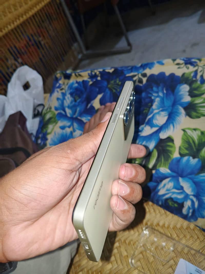 Realme C75 8
