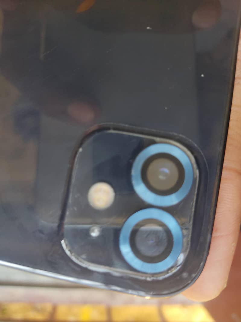 Apple iPhone 12 4