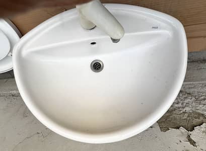 Wash basin & commode set ROCA Made in Spain