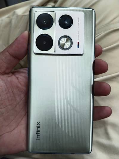 Infinix Note 40 Pro