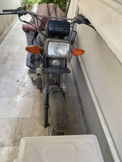 Unique Motorcycle 70cc is available for sale