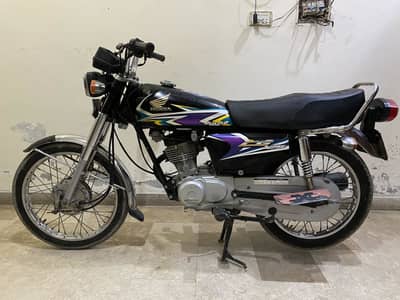 HONDA CG 125 CALL 03029636017 ALL ORIGINAL CONDITION ARGENT SALE