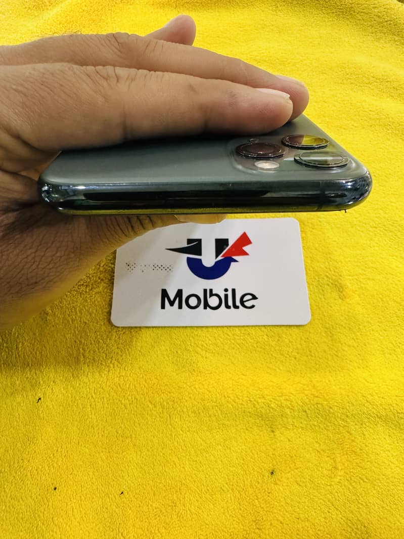iPhone 11 pro max 4