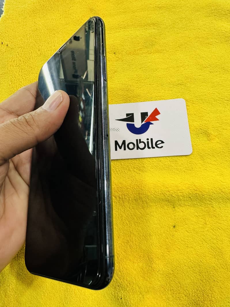 iPhone 11 pro max 5