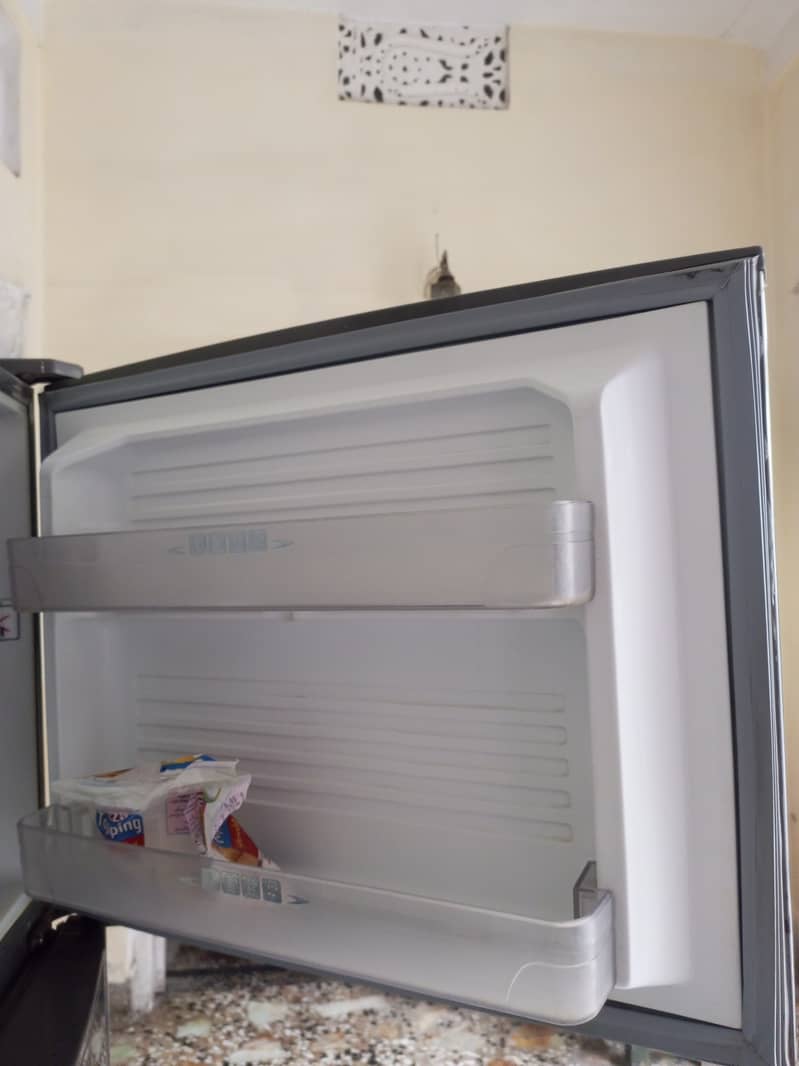 Refrigerator 4
