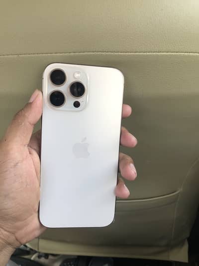 Apple iPhone 16 Pro Max