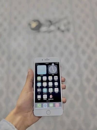Iphone 7plus PTA approved 128gb My Whatsapp number 0329-89-46-538