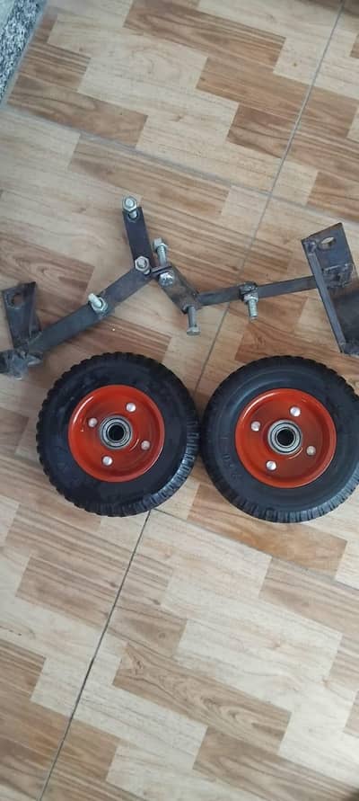 Tyre helping with stand