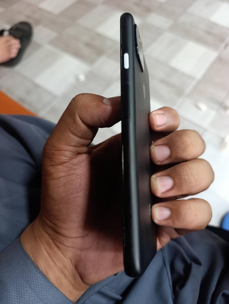 Google pixel 4a 5G 2