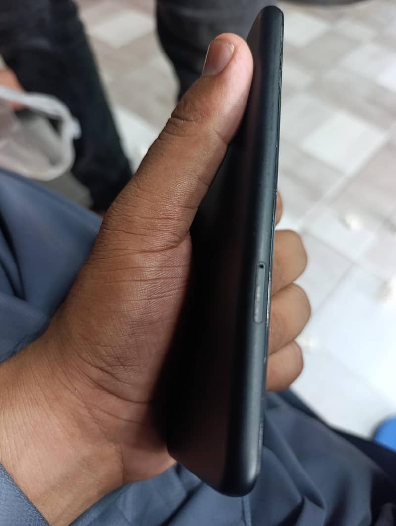 Google pixel 4a 5G 4