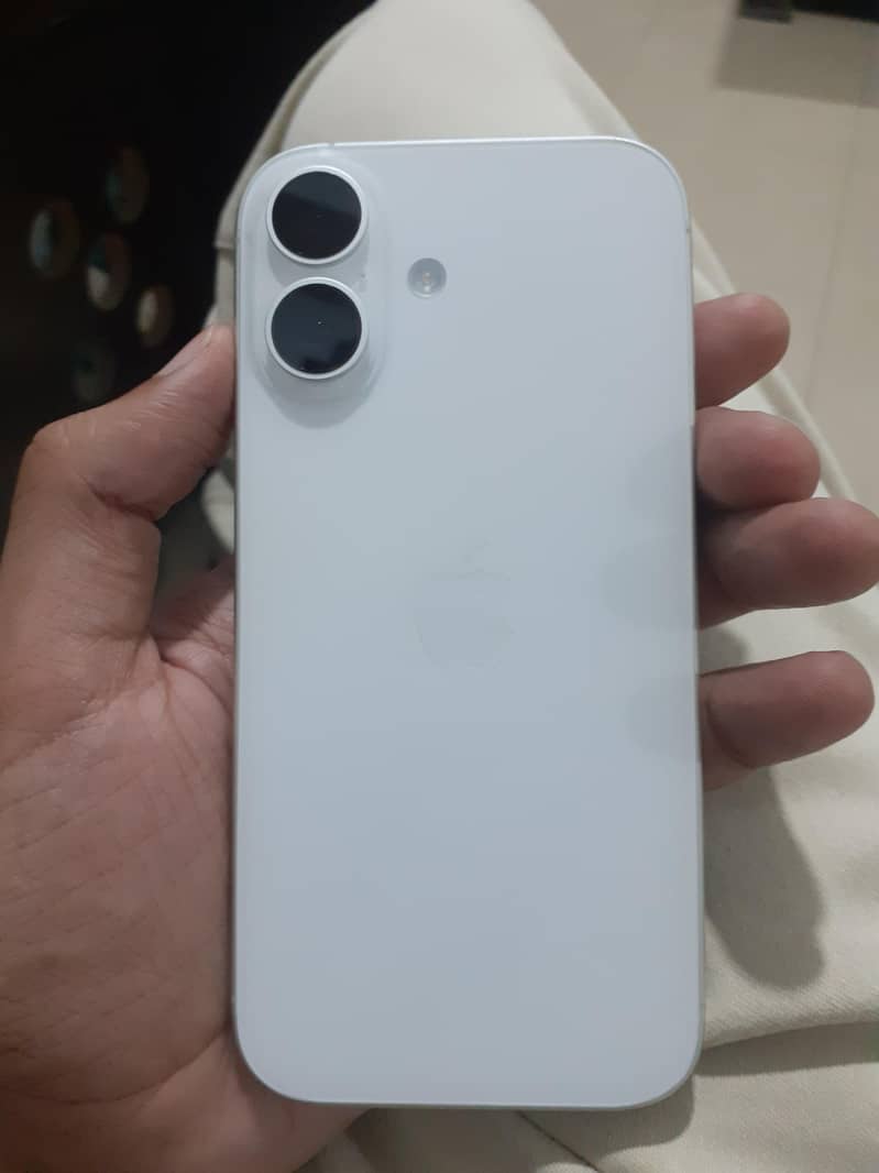 Apple iPhone 17 0