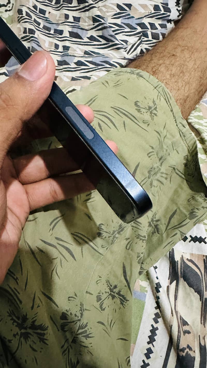 iPhone 12 8