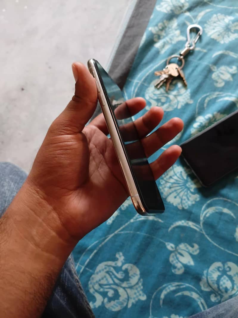 Apple iPhone X 1
