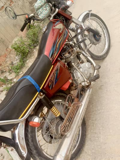 Honda 125. . . . price 120