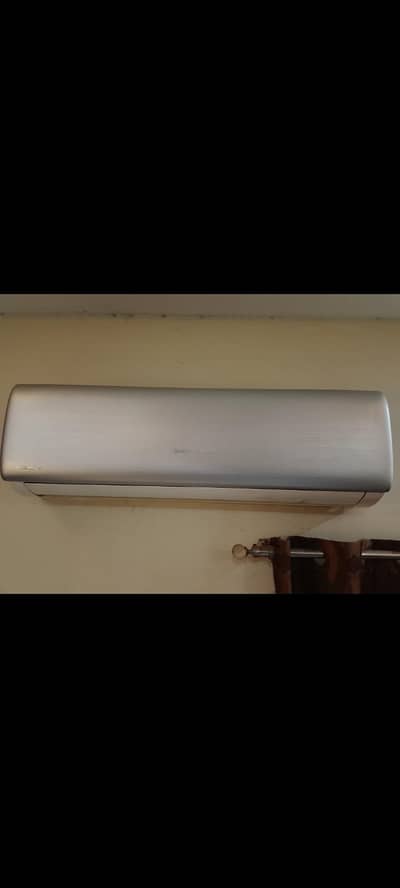 Changhong Ruba 1.5 Ton Inverter Ac in Good Condition