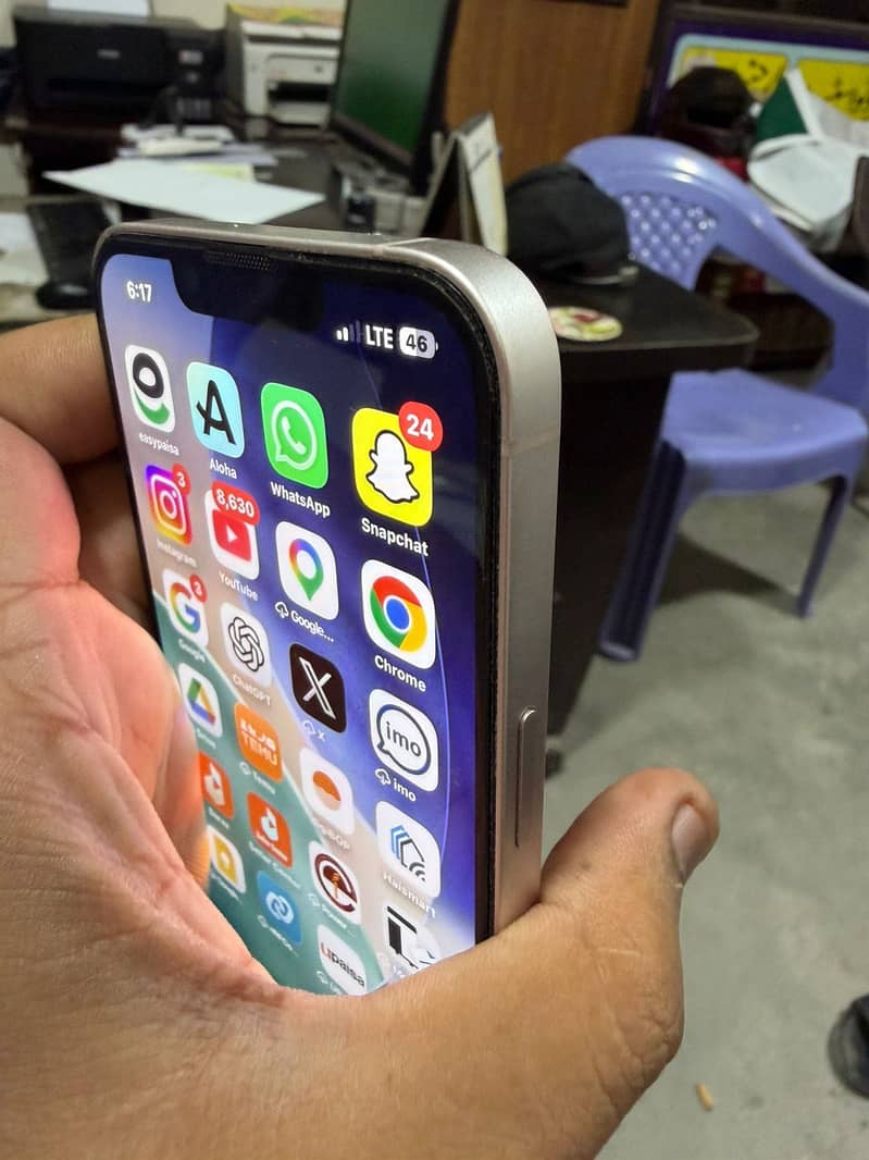 Apple iPhone 13 5