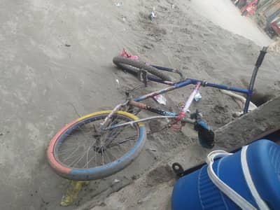 cicle bohot achi h sirf urgent paisy chahiye