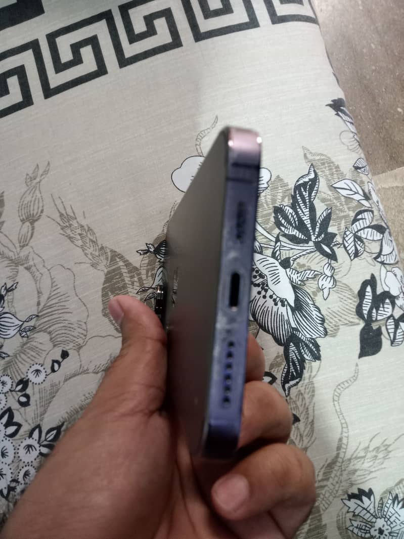 IPHONE 14 pro max 3