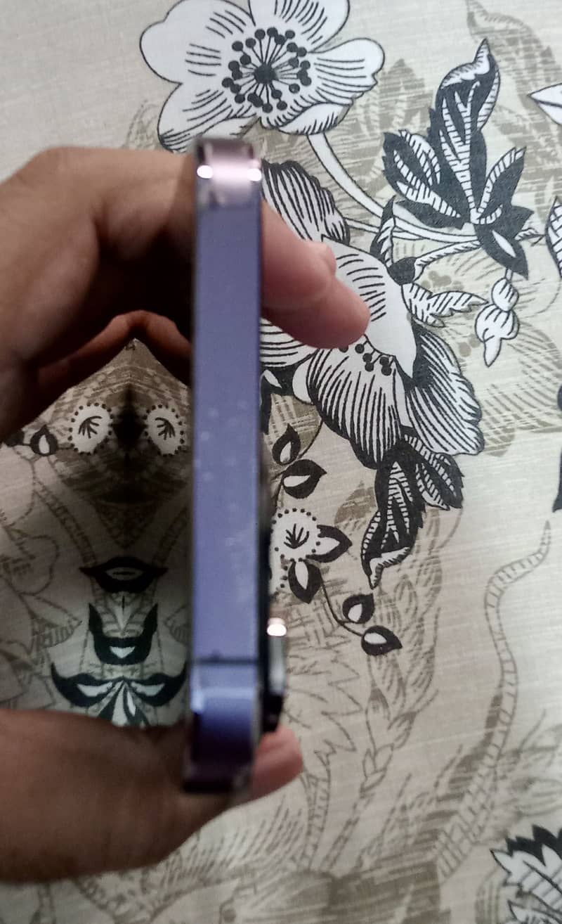 IPHONE 14 pro max 4