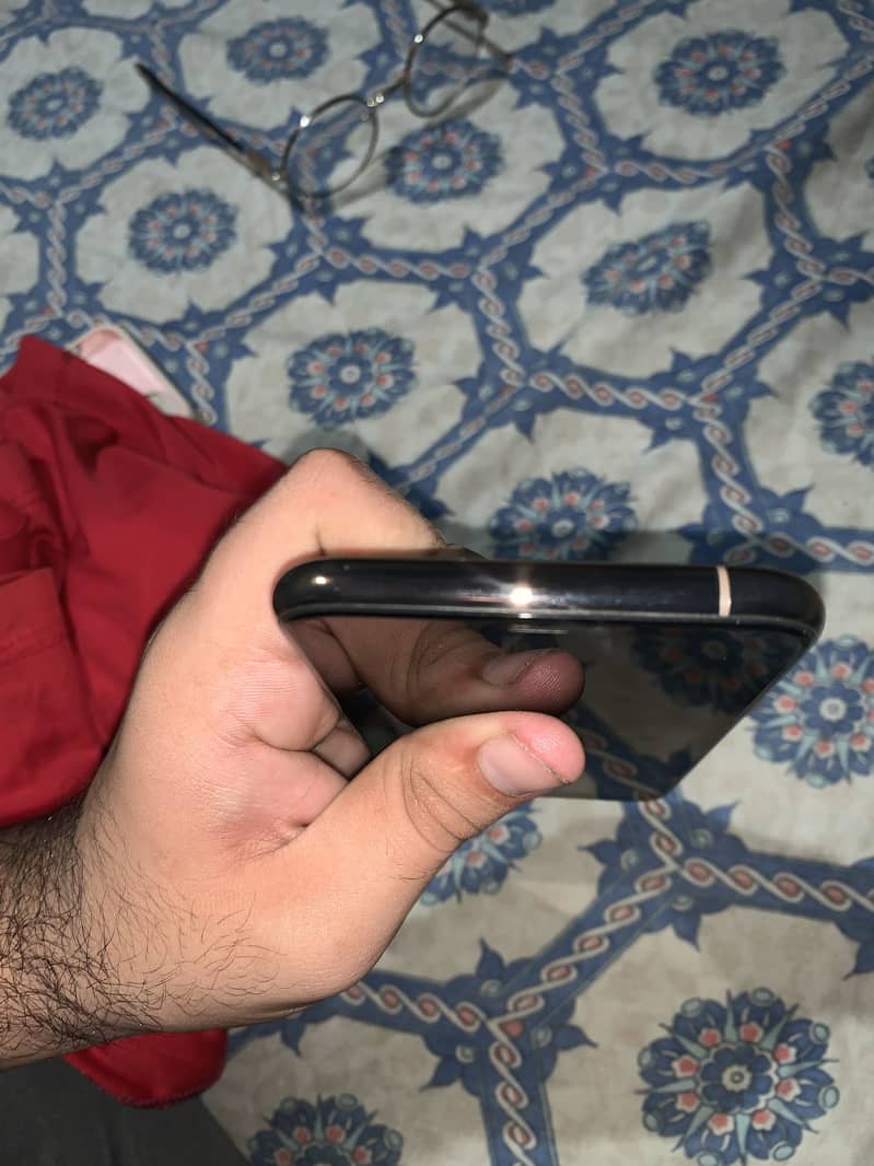 Iphone 11 Pro 4