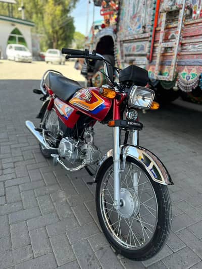 Honda CD 70 2025