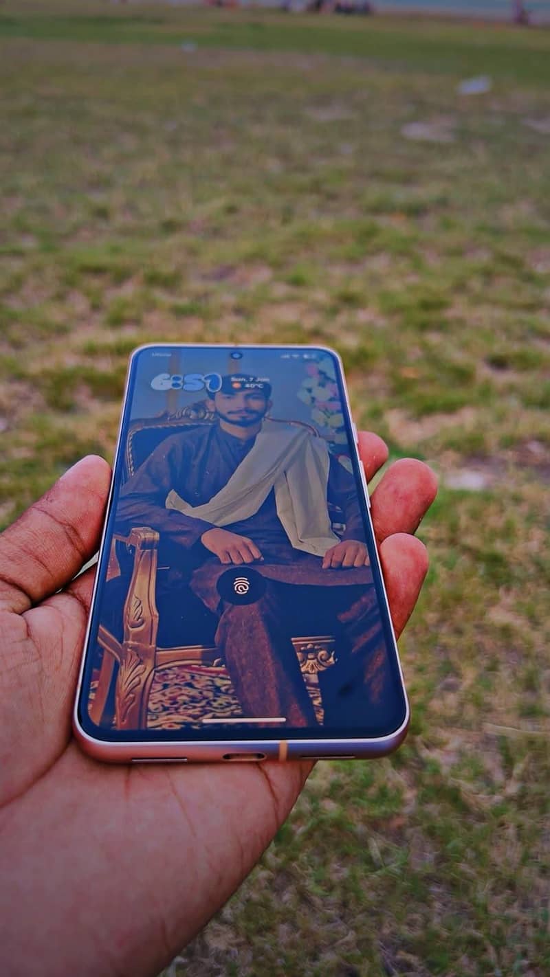 Google Pixel 8 2